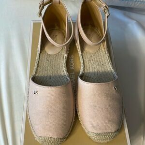 Pre-loved MICHAEL Michael Kors Kendrick Espadrille Flats - Size 7.5 - Soft Pink